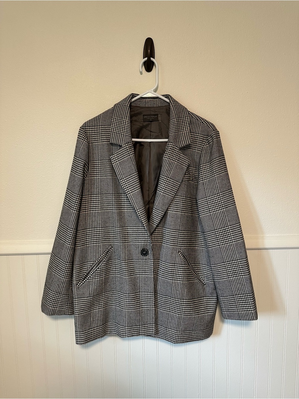 NWOT Dress Forum Oversized Plaid Blazer Jacket Size M Black & White